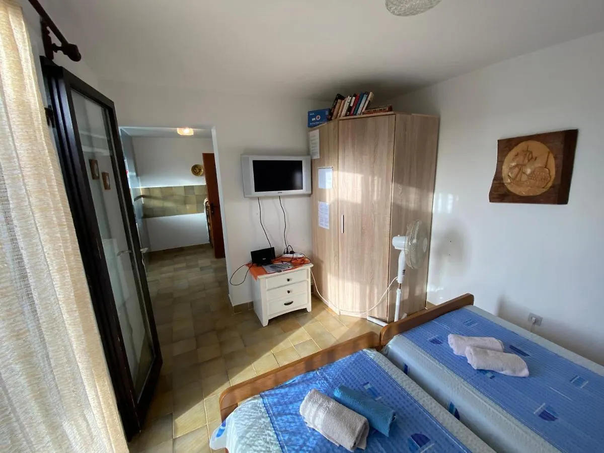 Studio Josipa Klimno Apartment